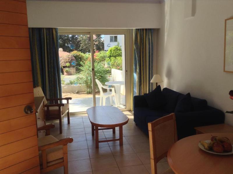 Paphos Gardens Apartment 部屋 写真