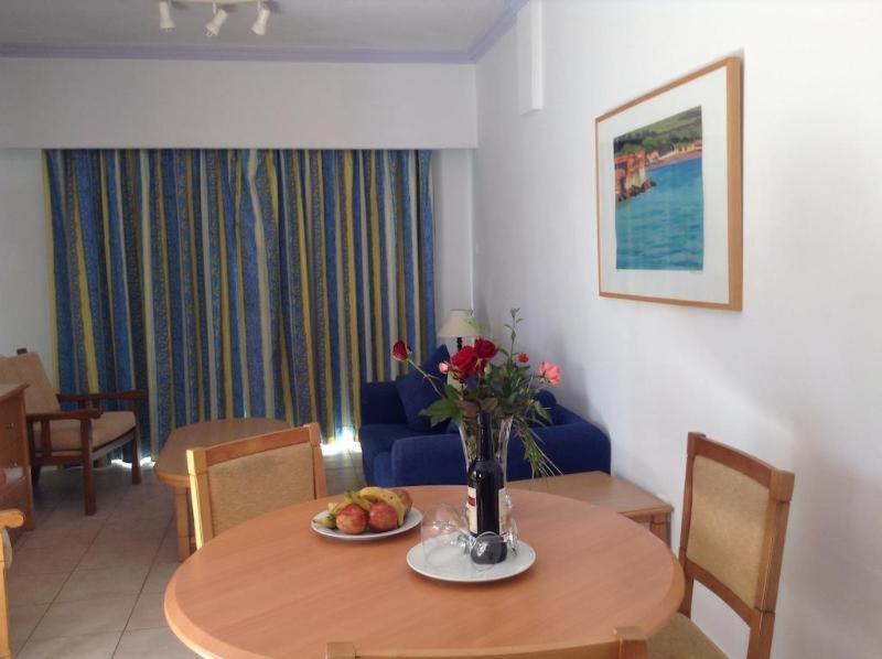 Paphos Gardens Apartment 部屋 写真