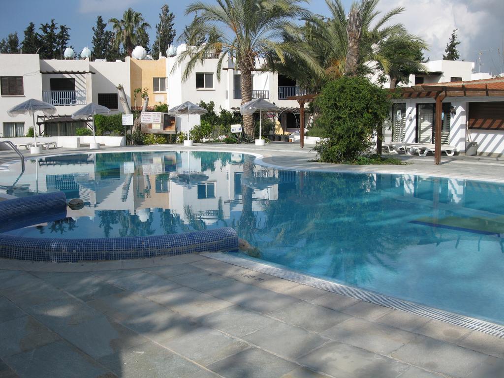 Paphos Gardens Apartment エクステリア 写真