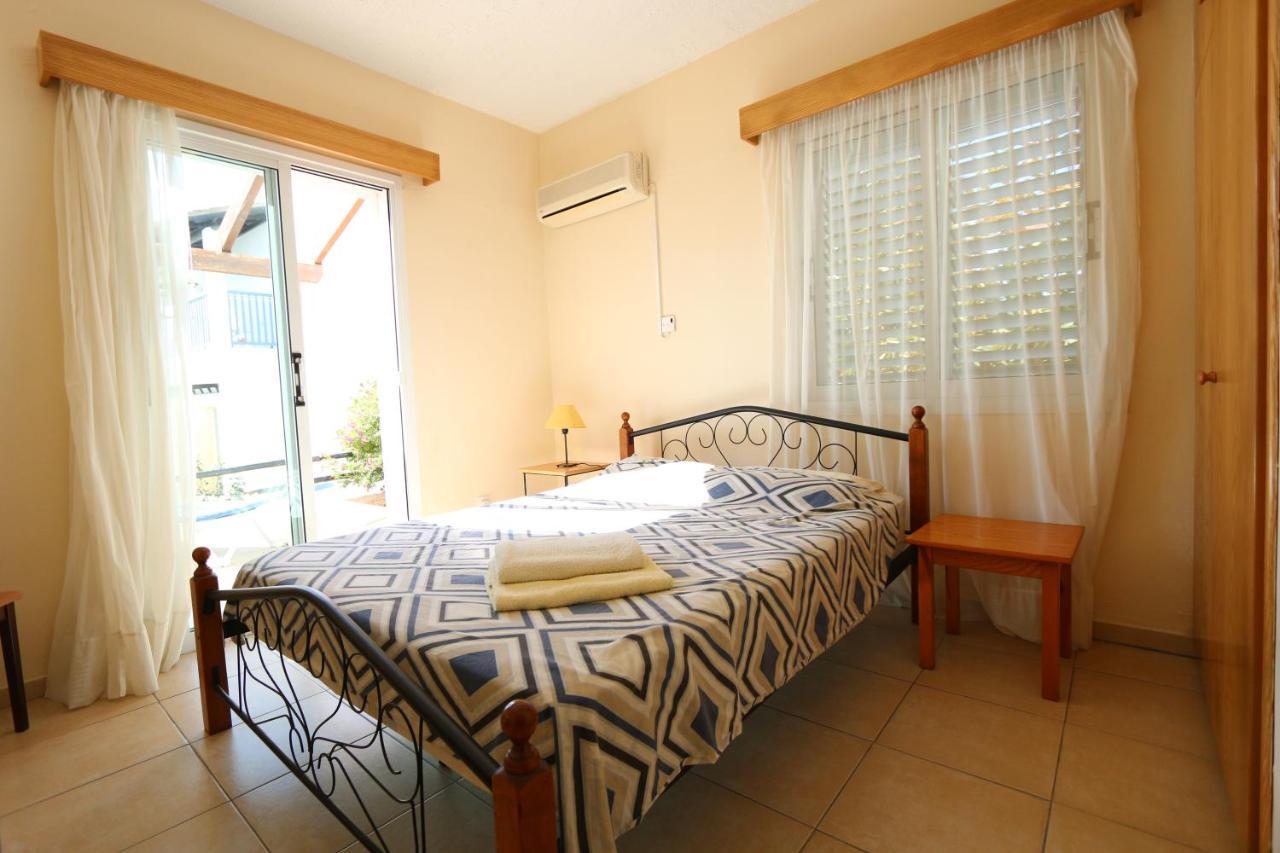 Paphos Gardens Apartment エクステリア 写真