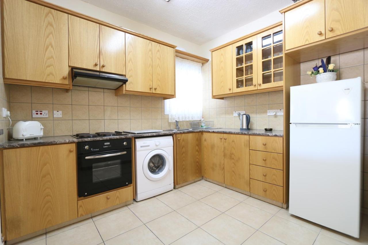 Paphos Gardens Apartment エクステリア 写真