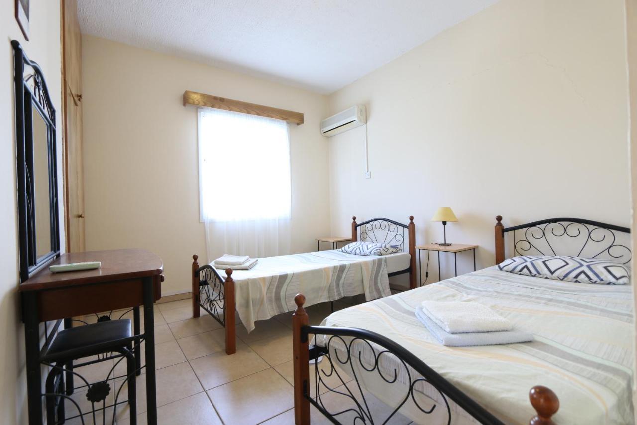 Paphos Gardens Apartment エクステリア 写真