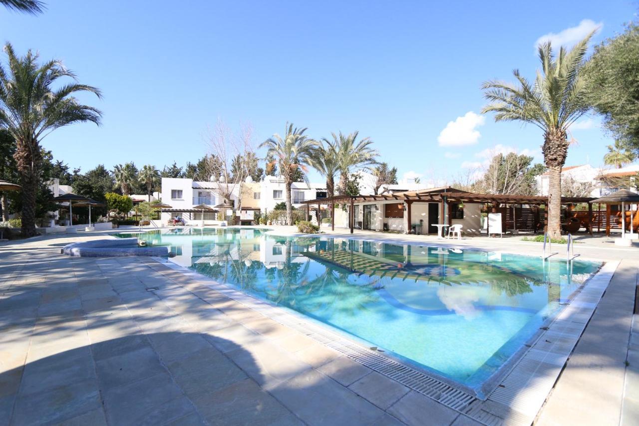 Paphos Gardens Apartment エクステリア 写真