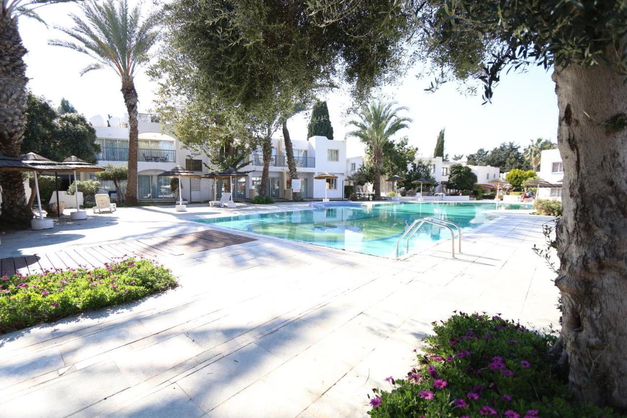 Paphos Gardens Apartment エクステリア 写真