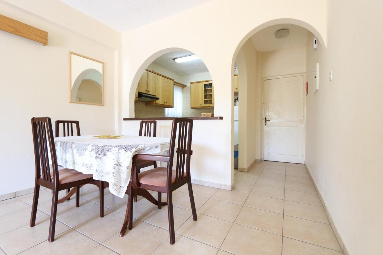 Paphos Gardens Apartment エクステリア 写真